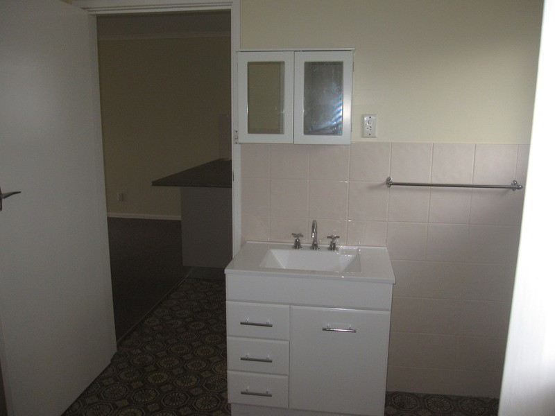 1, 2, 3 & 4/33 Hopetoun Avenue, Morwell VIC 3840