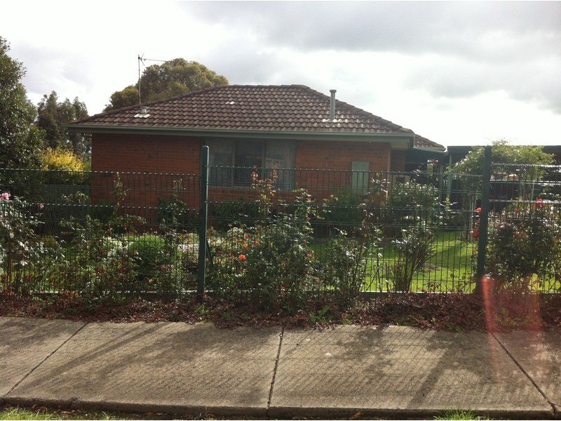 6 Amaroo  Drive, Churchill VIC 3842