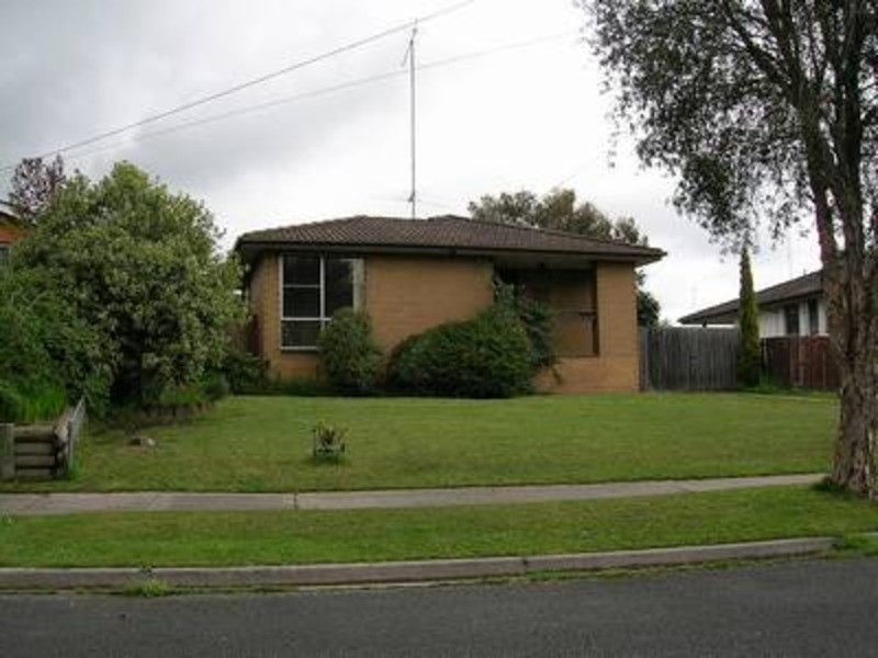 49 Walker Parade, Churchill VIC 3842