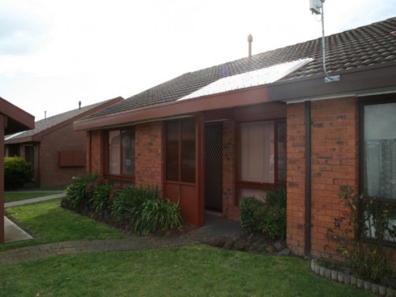 8 Strath Place, Morwell VIC 3840