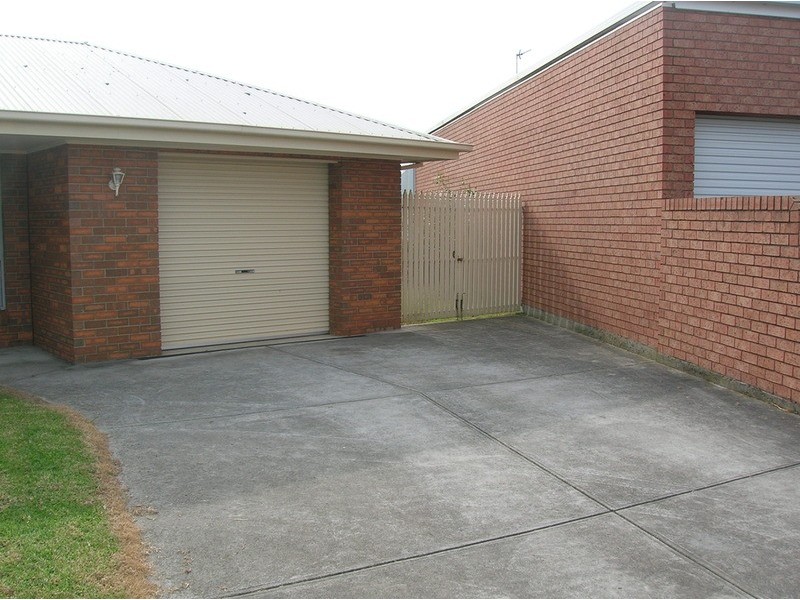 6 Lindon Court, Morwell VIC 3840
