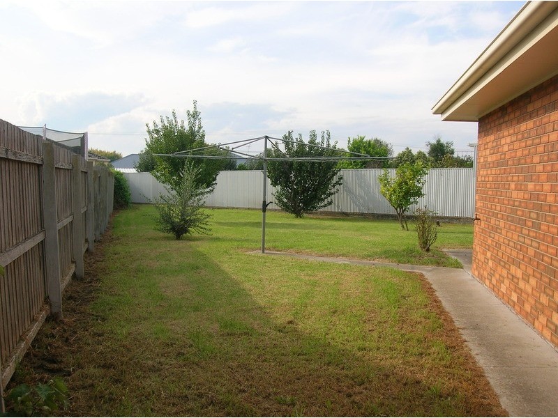 6 Lindon Court, Morwell VIC 3840