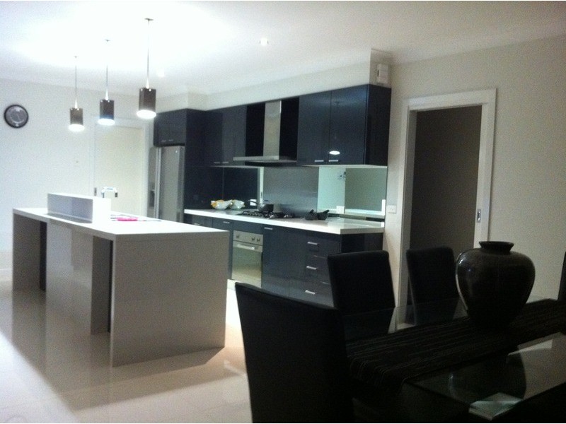 8 Cobon Court, Morwell VIC 3840