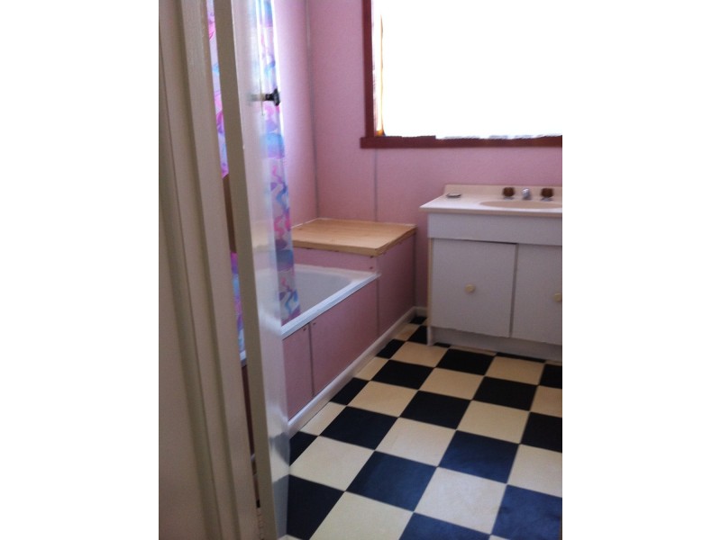 34 churchill Road, Morwell VIC 3840