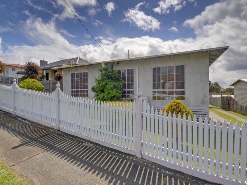27 Catterick Street, Morwell VIC 3840