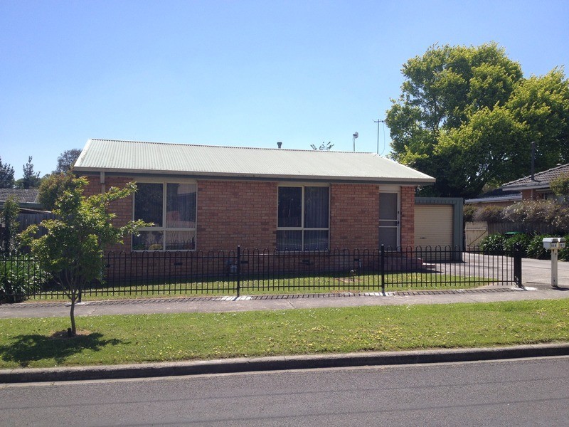 10a Sinclair Avenue, Morwell VIC 3840