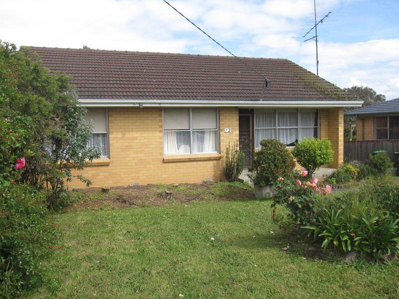 13 Shaw Street, Churchill VIC 3842