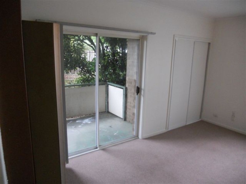 2/15 Well Street, Morwell VIC 3840