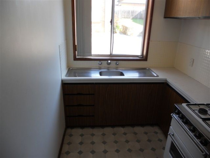 2/15 Well Street, Morwell VIC 3840