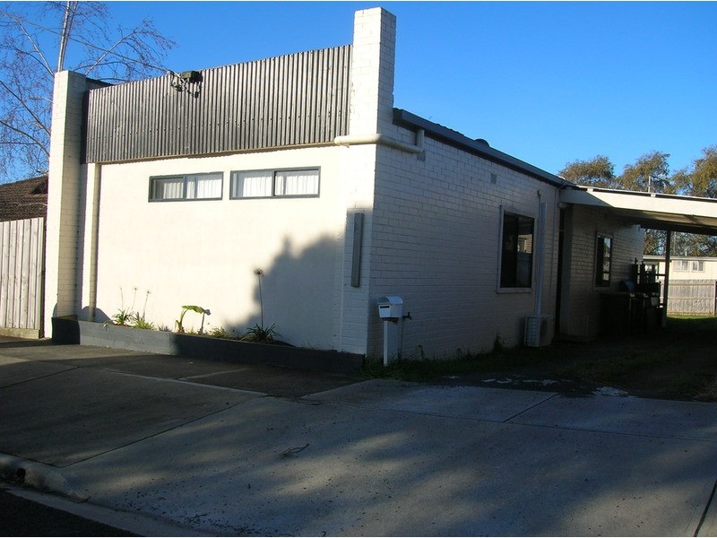 6A Walhalla Street, Newborough VIC 3825