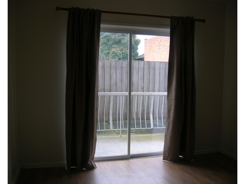 2/153 Buckley Street, Morwell VIC 3840