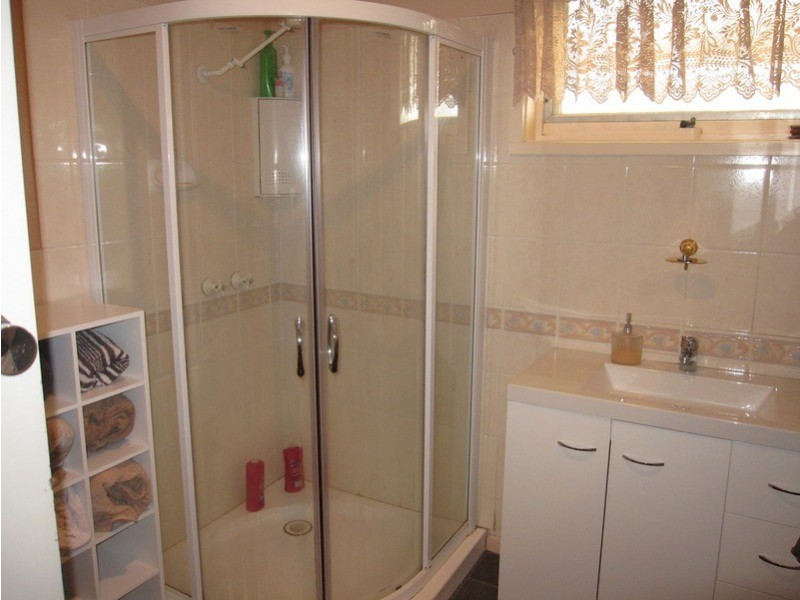 2 Blackwood  Place, Morwell VIC 3840