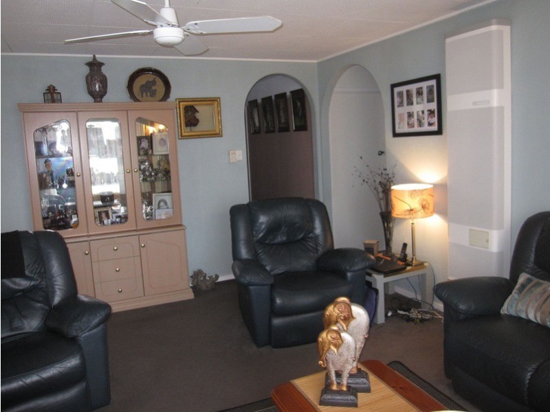 2 Blackwood  Place, Morwell VIC 3840