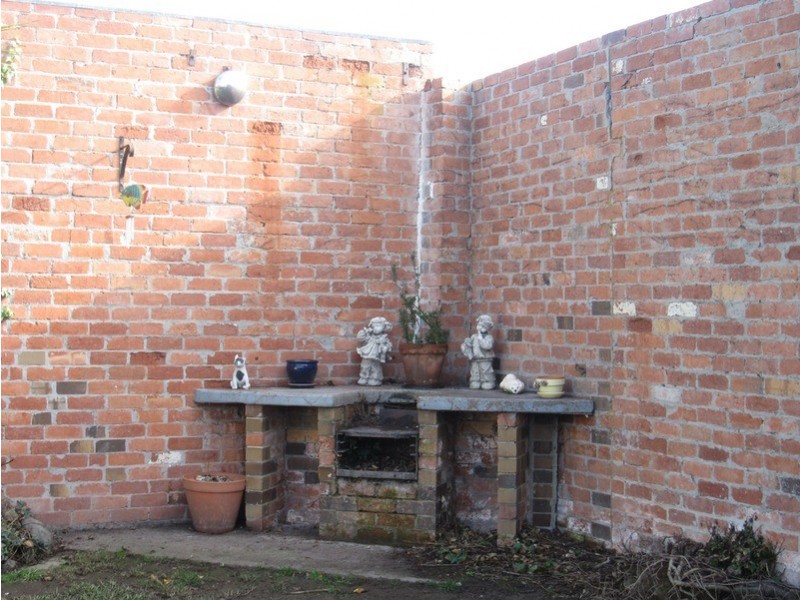 2 Blackwood  Place, Morwell VIC 3840