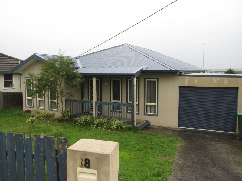 18 Evans Street, Morwell VIC 3840
