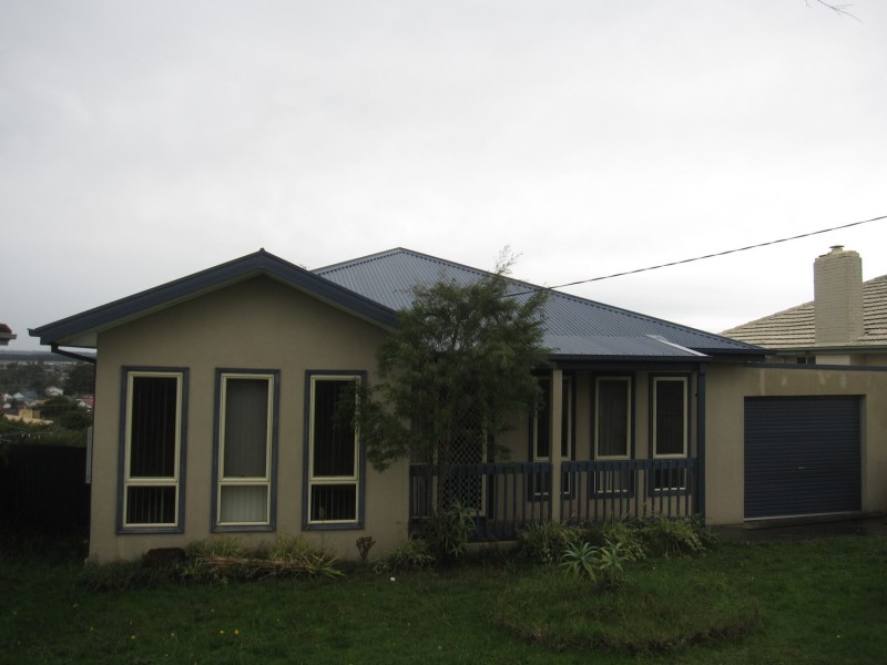 18 Evans Street, Morwell VIC 3840