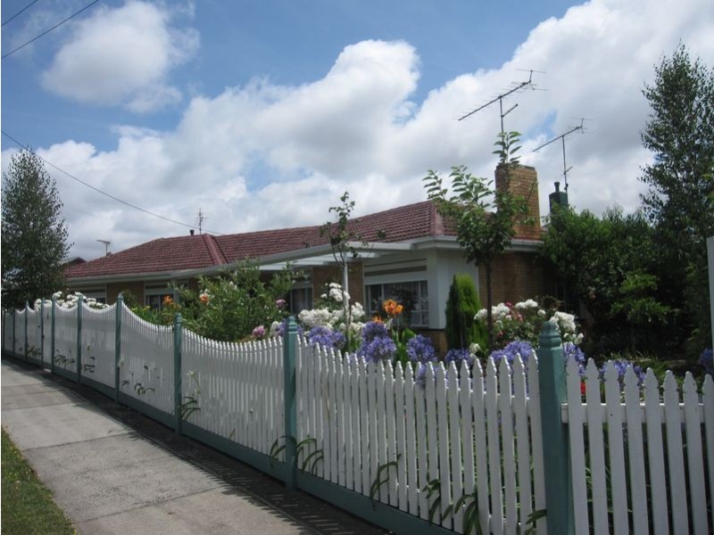 9 Latrobe Road, Morwell VIC 3840