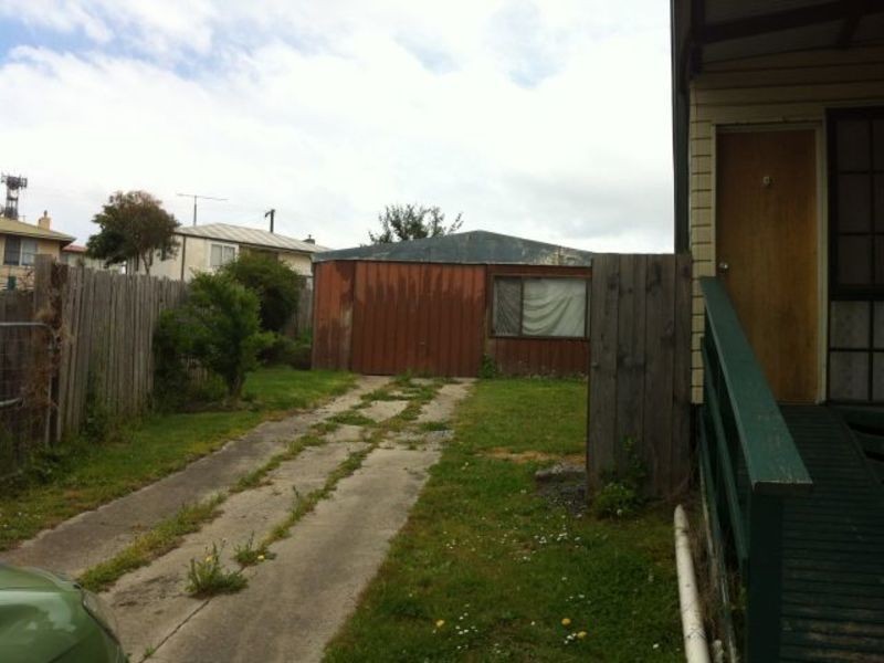 12 Dunbar Avenue, Morwell VIC 3840