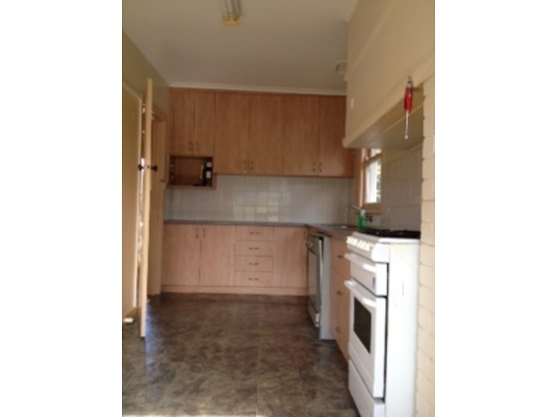 76 Robertson Street, Morwell VIC 3840