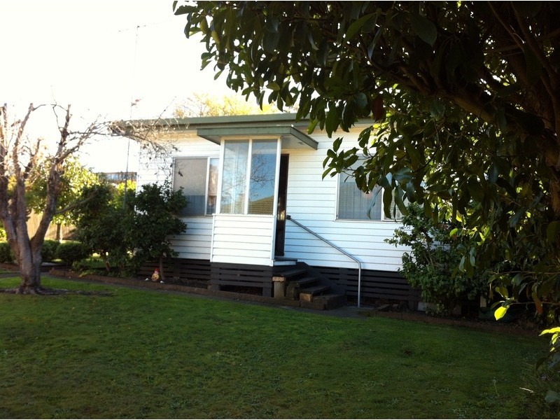1/103 Elgin Street, Morwell VIC 3840