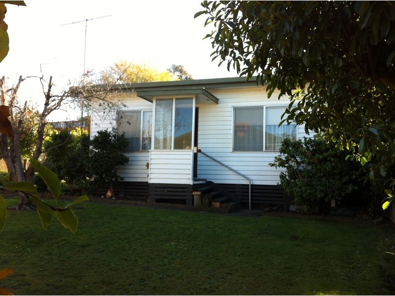 1/103 Elgin Street, Morwell VIC 3840