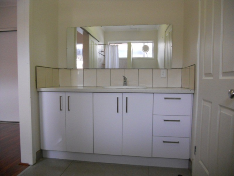 4/15 Well Street, Morwell VIC 3840