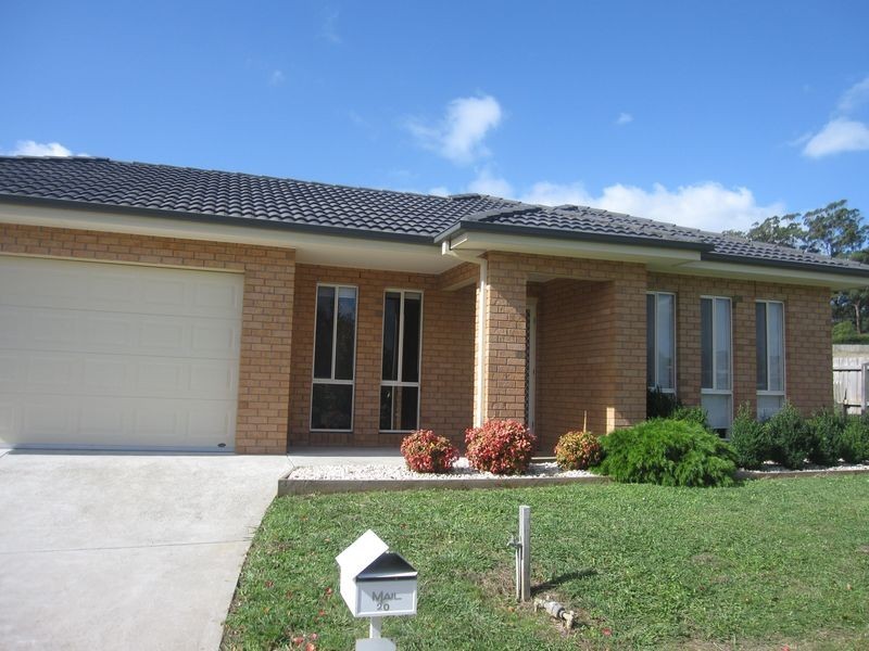 20 Foster Street, Drouin VIC 3818