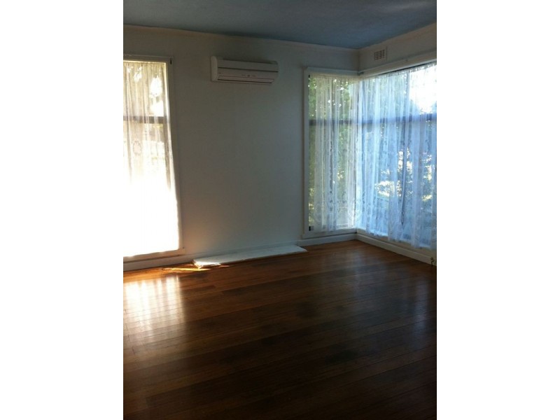27 Vincent Road, Morwell VIC 3840