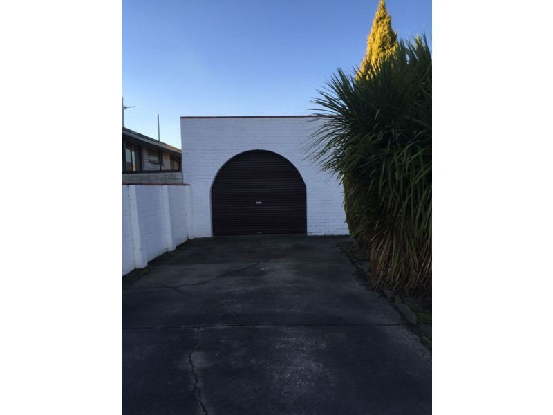 42  Chestnut Avenue, Morwell VIC 3840