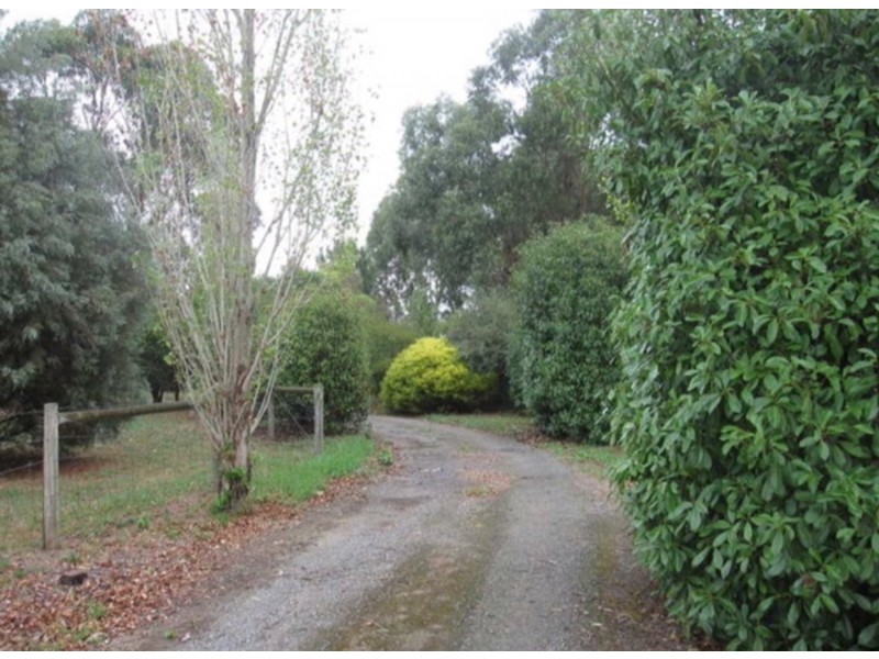 32 Considine Drive, Yinnar South VIC 3869