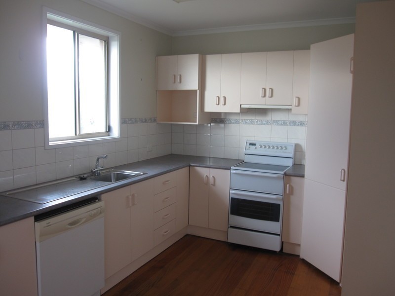 10 Heesom Crescent, Churchill VIC 3842