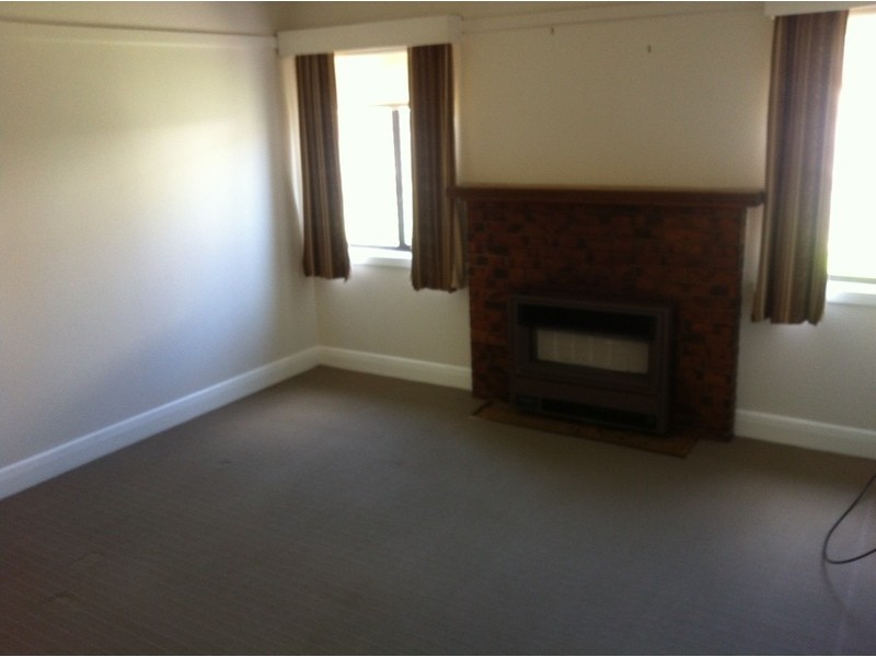 30 Avondale Road, Morwell VIC 3840