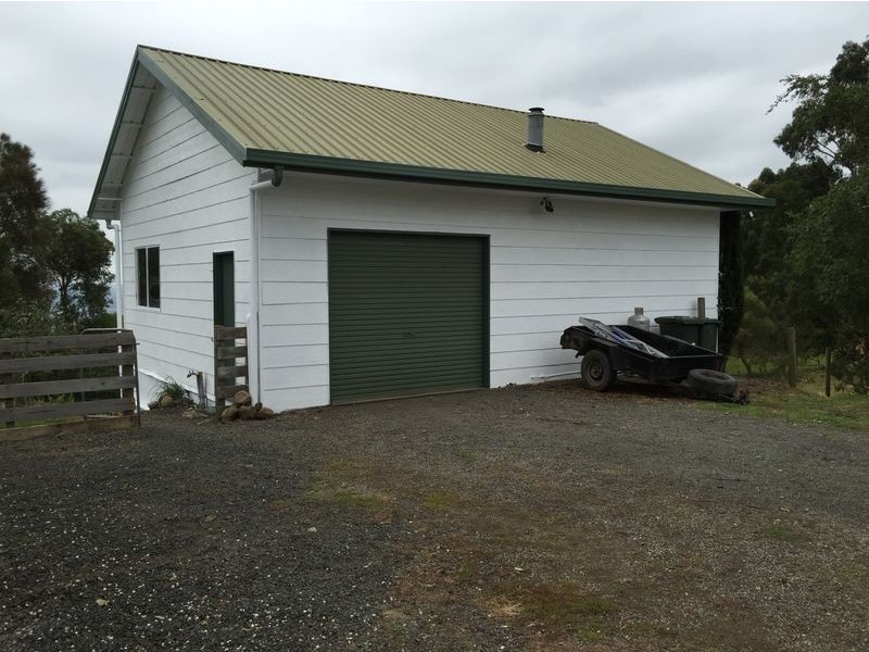 810 Jeeralang West Road, Jeeralang Junction VIC 3840