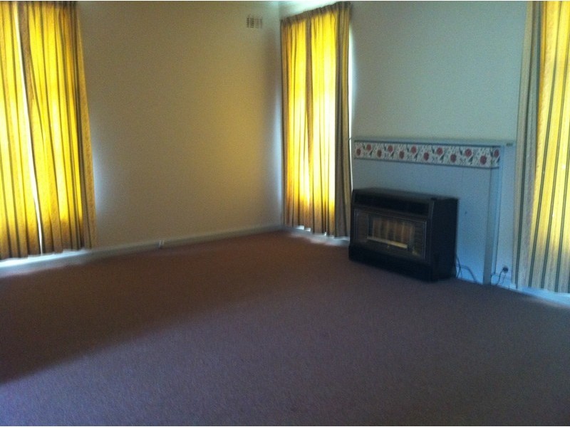 17 Vasey Street, Morwell VIC 3840