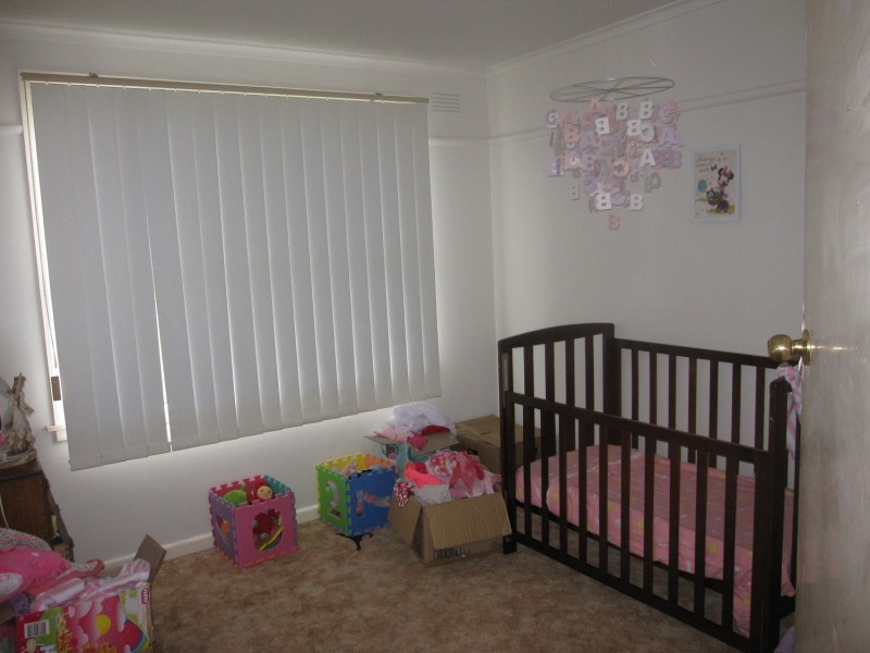 16 Dunbar Avenue, Morwell VIC 3840