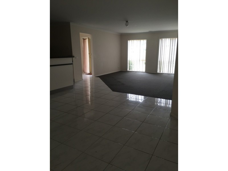 15 Parklands Place, Morwell VIC 3840