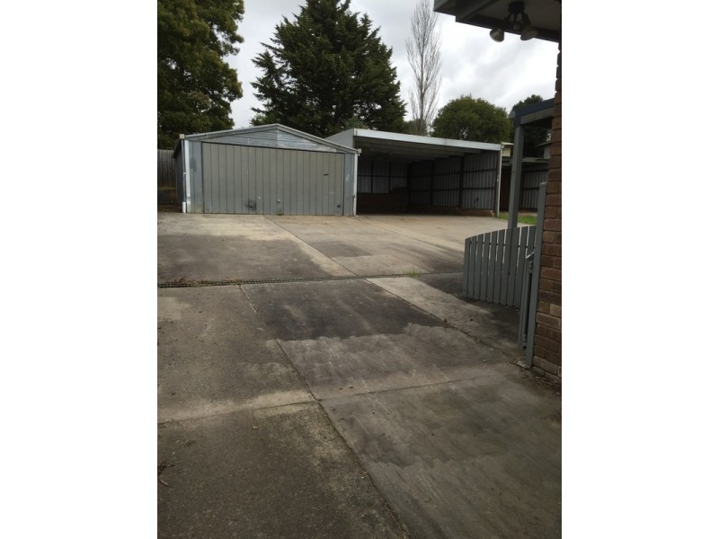 4 Ronald Street, Morwell VIC 3840