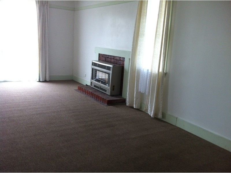 12 Dunbar Avenue, Morwell VIC 3840