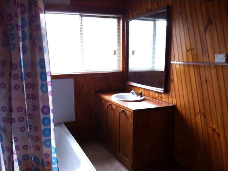 12 Dunbar Avenue, Morwell VIC 3840