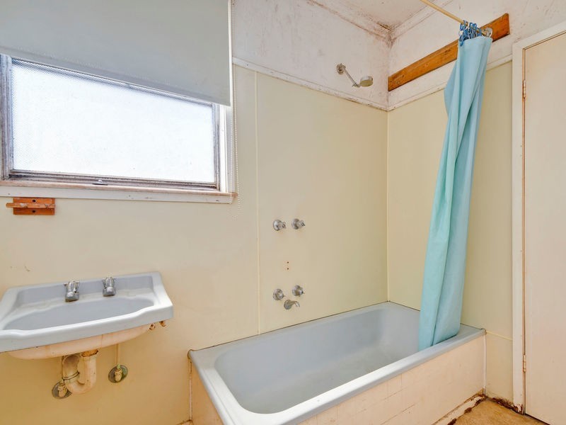 21 Christina Street, Morwell VIC 3840