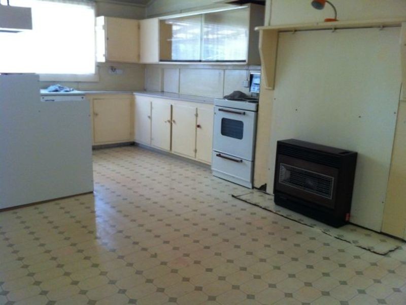 26 Hazelwood Road, Morwell VIC 3840