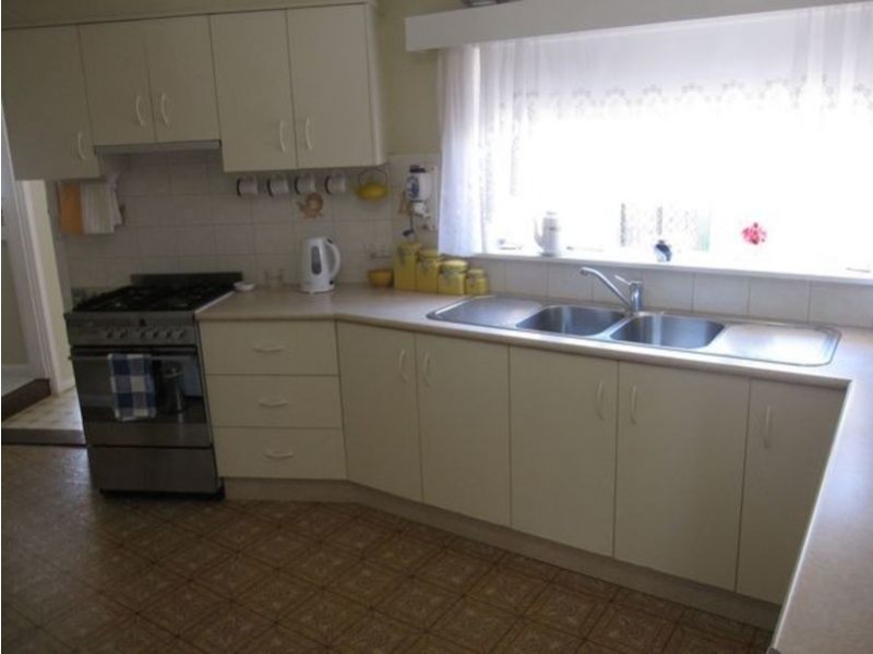 9 Latrobe Road, Morwell VIC 3840