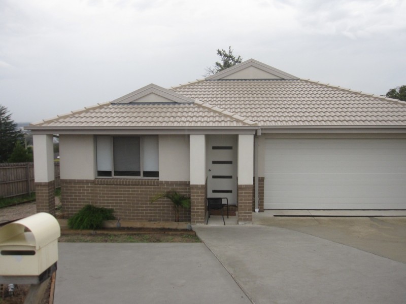 49 Mountain Grey Rise, Morwell VIC 3840