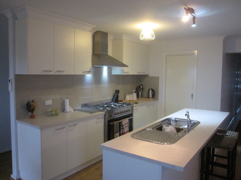 49 Mountain Grey Rise, Morwell VIC 3840