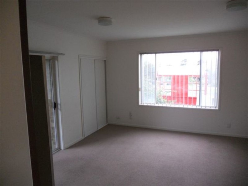 2/15 Well Street, Morwell VIC 3840