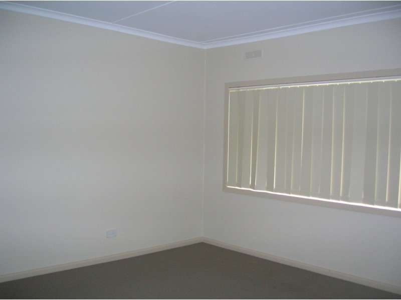 2/140 Mary Street, Morwell VIC 3840