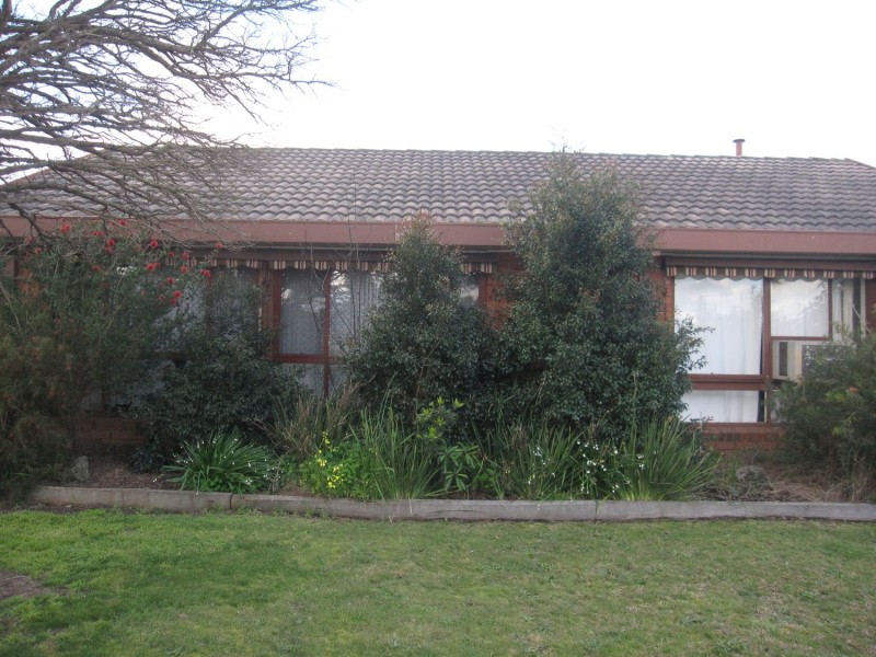 4 Bridgewater Drive, Morwell VIC 3840
