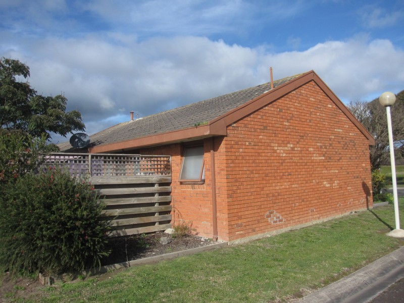 4 Bridgewater Drive, Morwell VIC 3840