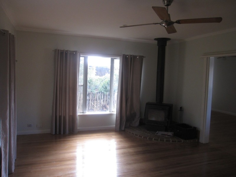 13 Church Street, Boolarra VIC 3870