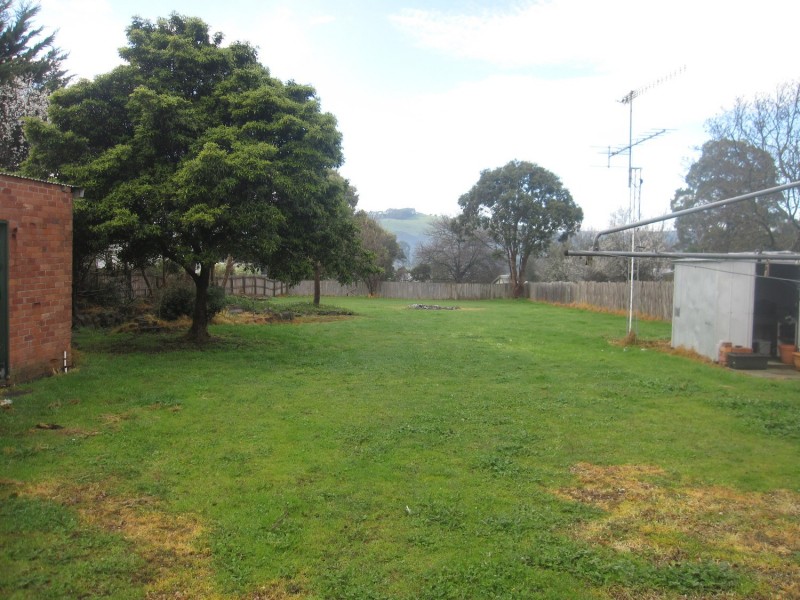 13 Church Street, Boolarra VIC 3870